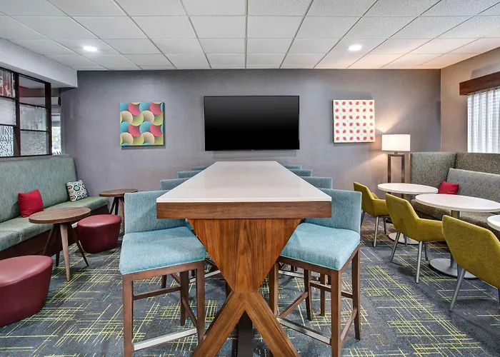 Hampton Inn & Suites Cape Coral / Fort Myers